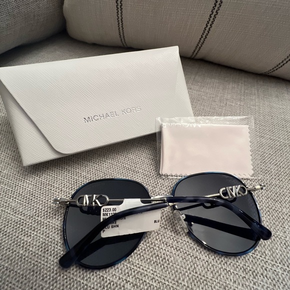 MICHAEL KORS MK1128J EMPIRE SUNGLASSES - Picture 5 of 5